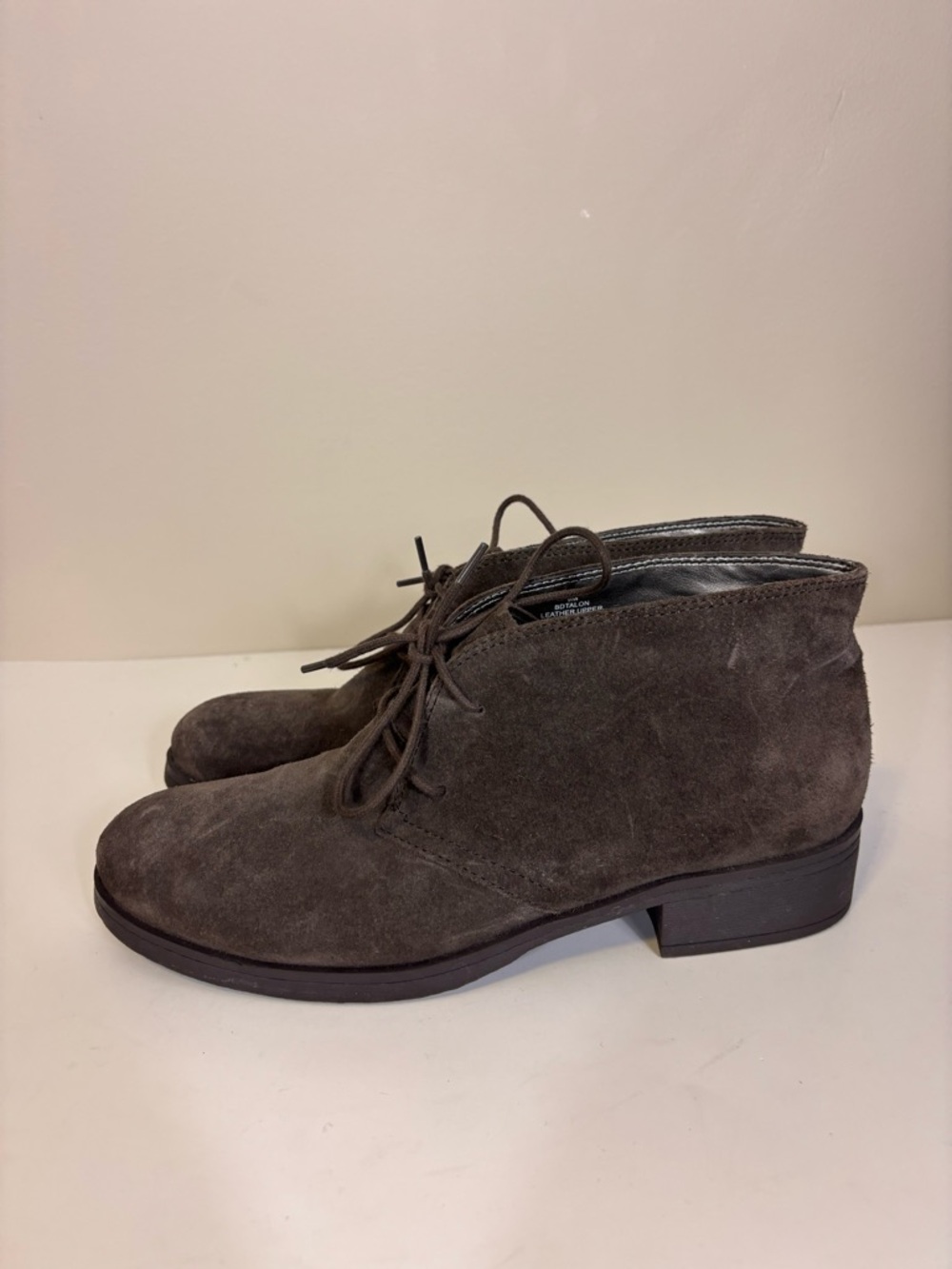 Bandolino‎ Brown Suede Lace-Up Ankle Boots Women’s 9